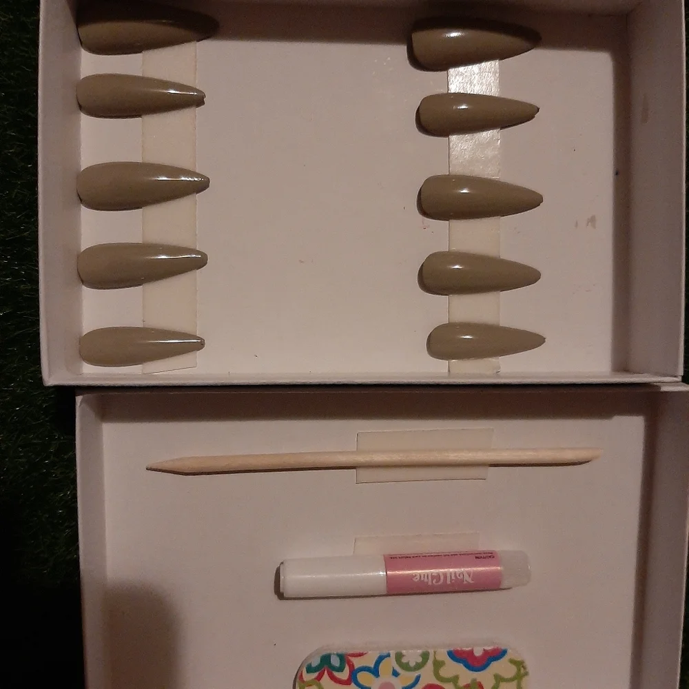 No refund cafe con leche nails latte nails coffee - Picture 4 of 6